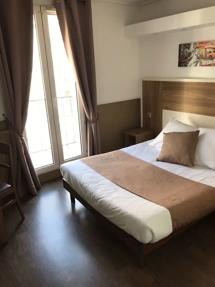 格兰德酒店 酒店 3*