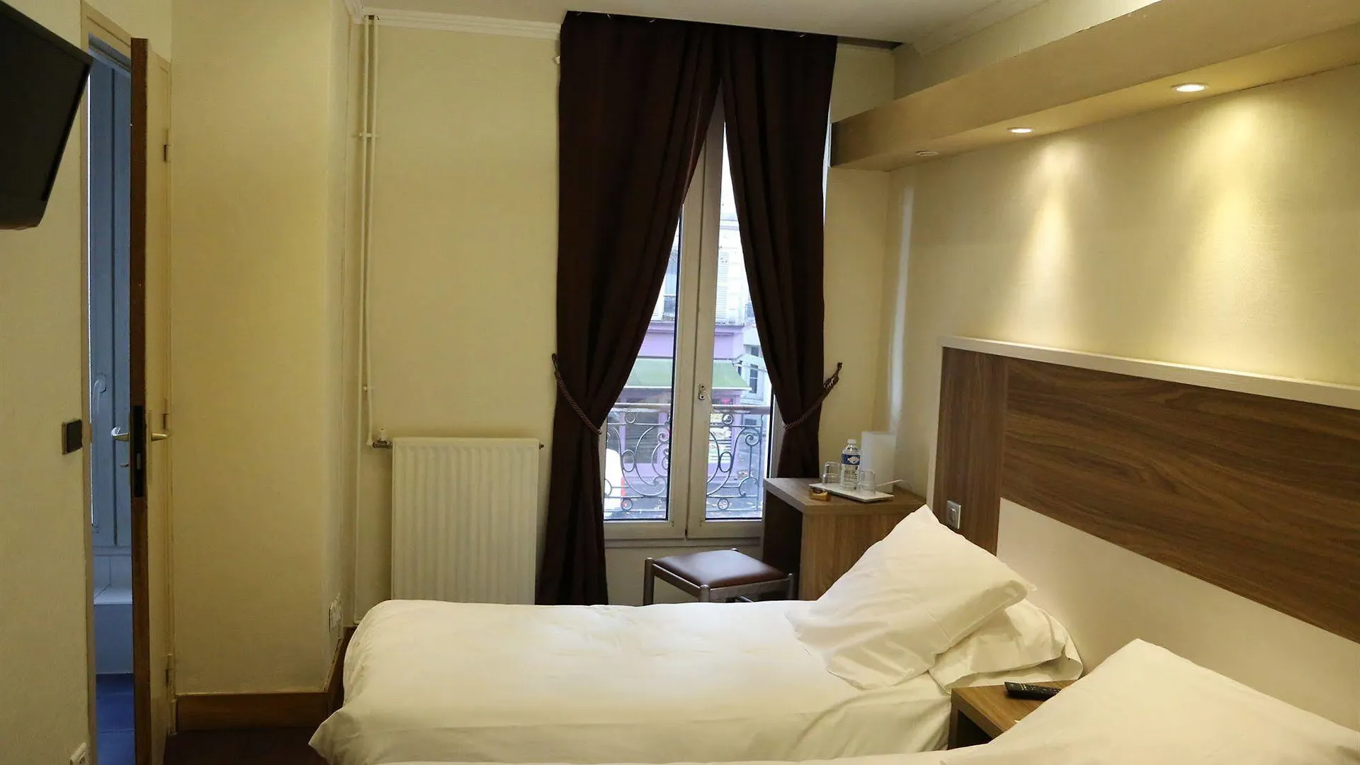 Grand Nouvel Opera Hotel 3*
